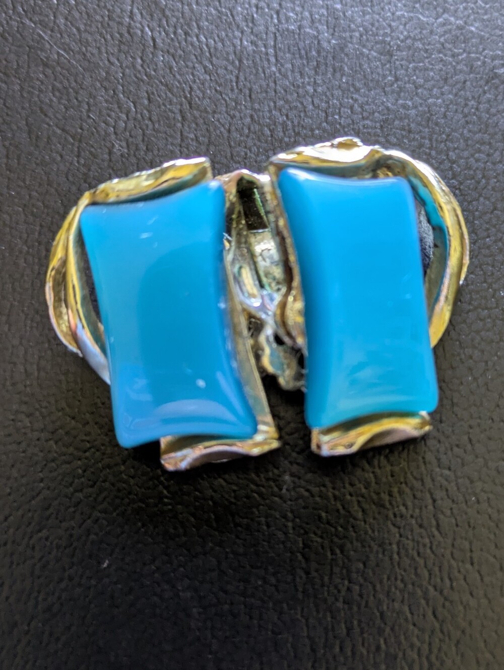 Vintage 50s Gold-Tone Turquoise Blue Enamel Clip-On Earrings